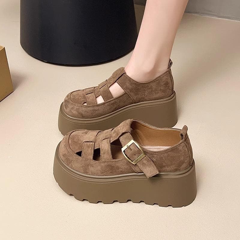 Retro Suede Hollowed-Out Sandals with Thick Sole and Buckle Closure cm camel